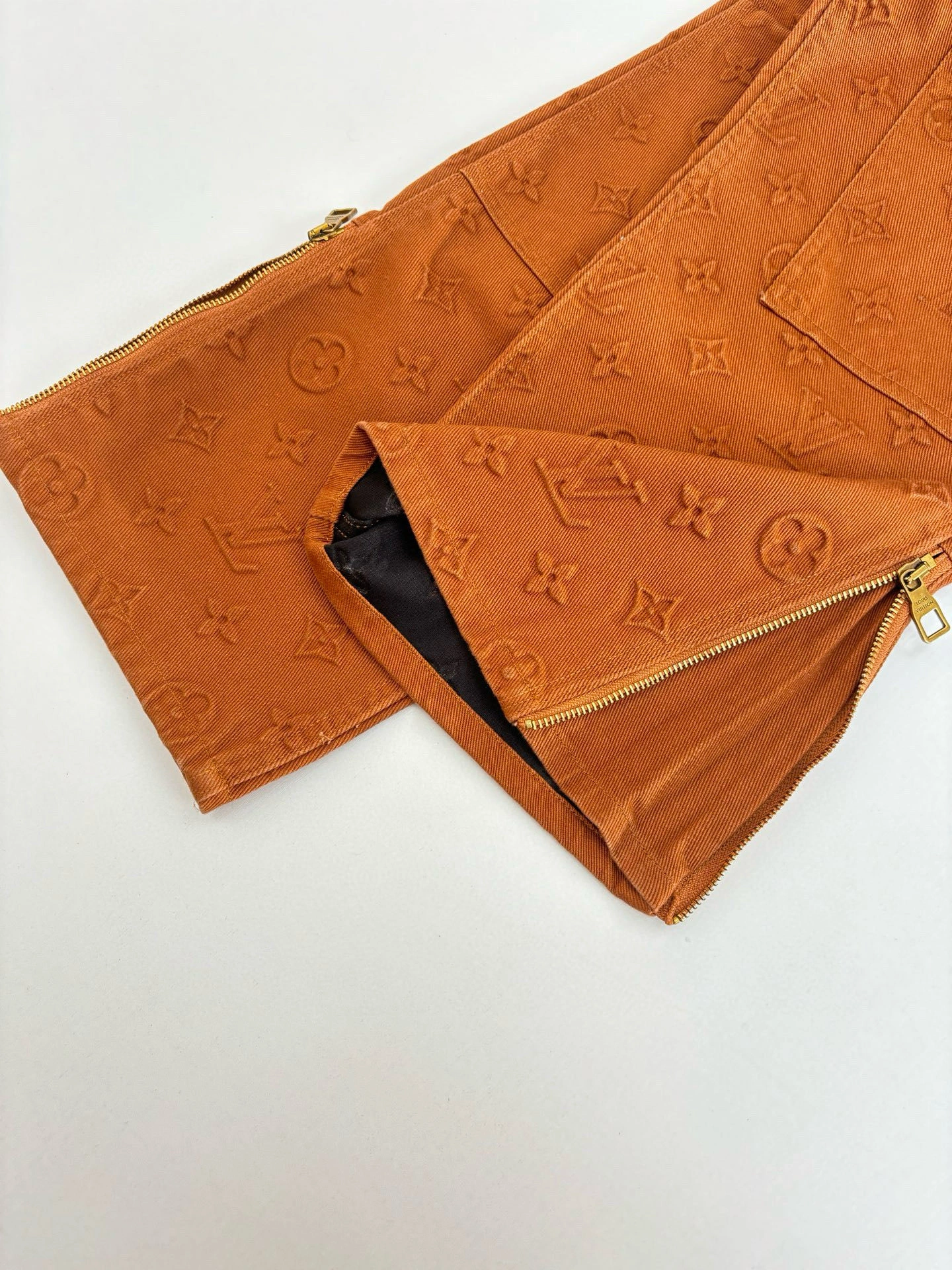 wg.luxury-- 8V item: E-F363J0514